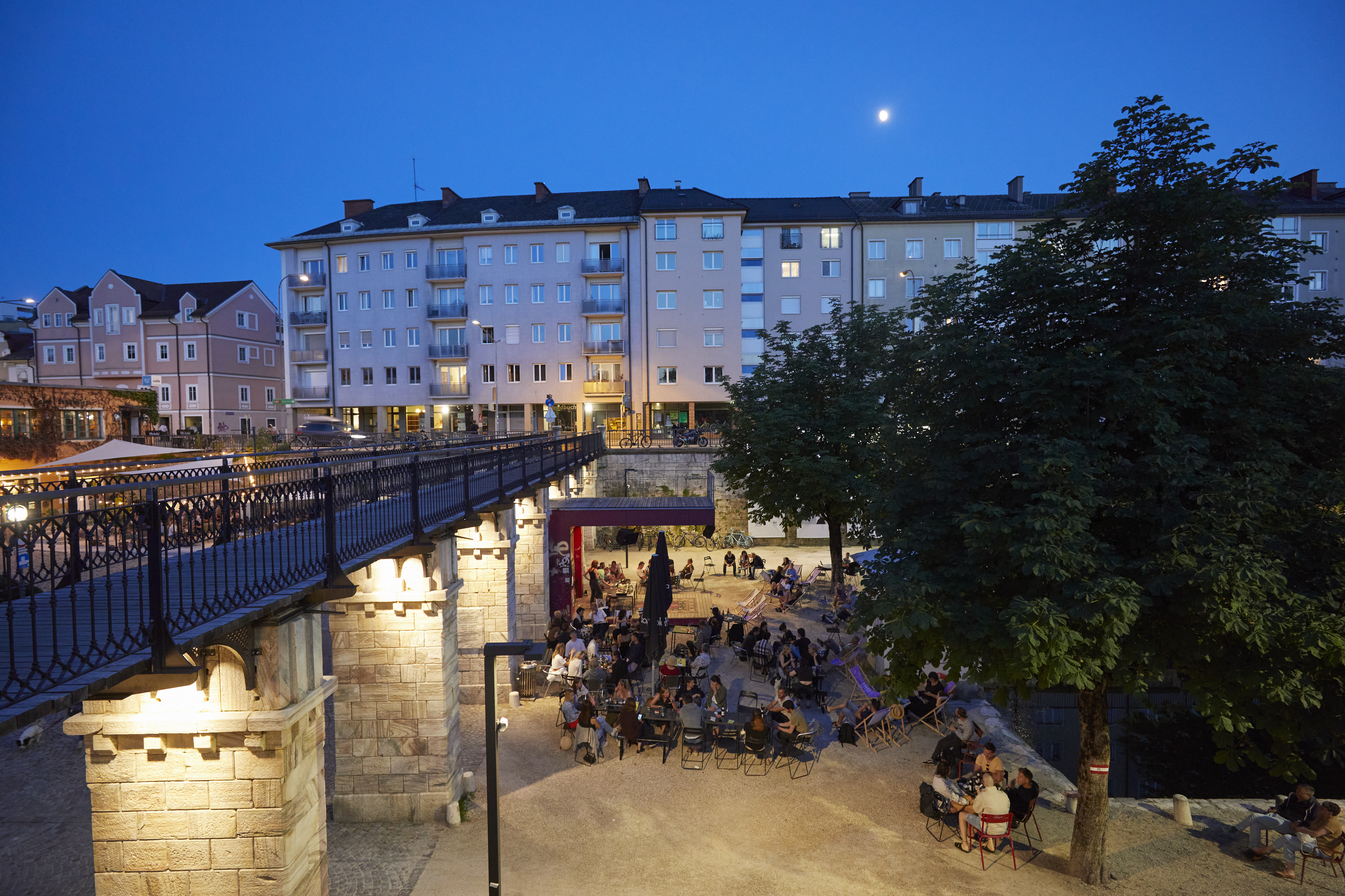 Public Viewing im Lendhafen im Juni