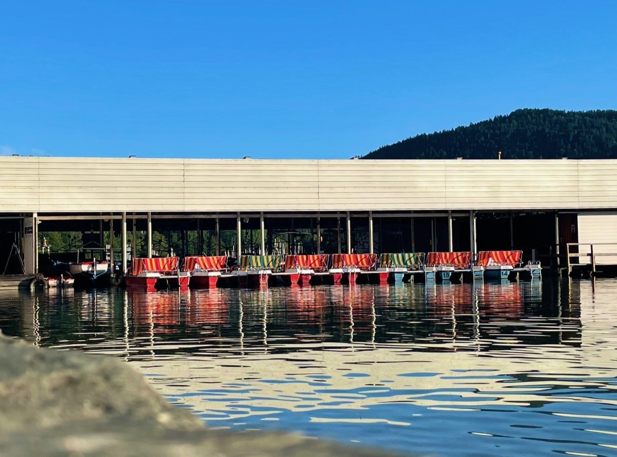 Tretboote am Metnitzstrand in Klagenfurt